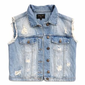 Just USA NWOT Distressed 90's Style Light Wash Denim Vest